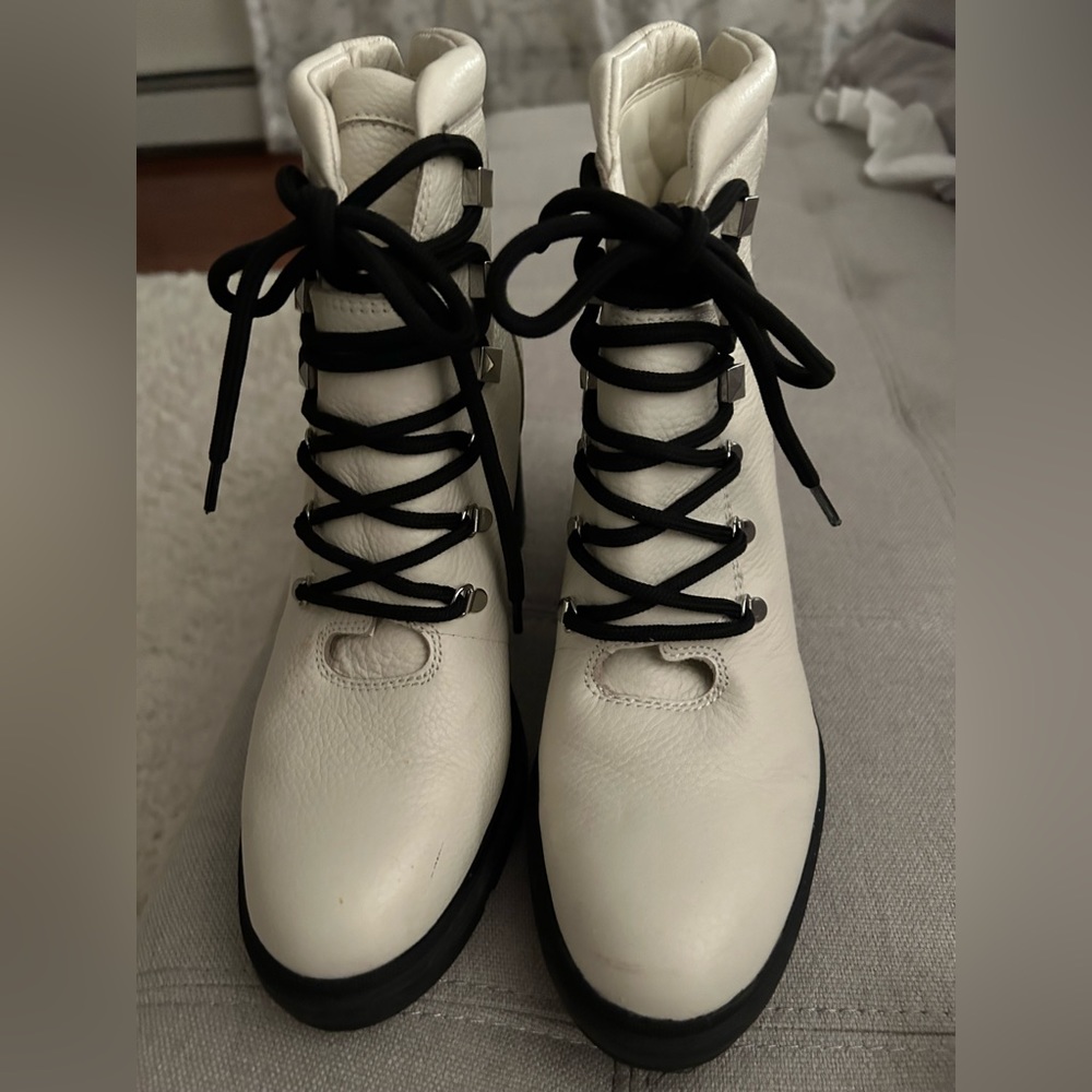 Marc fisher booties  white with black trim  lace-up